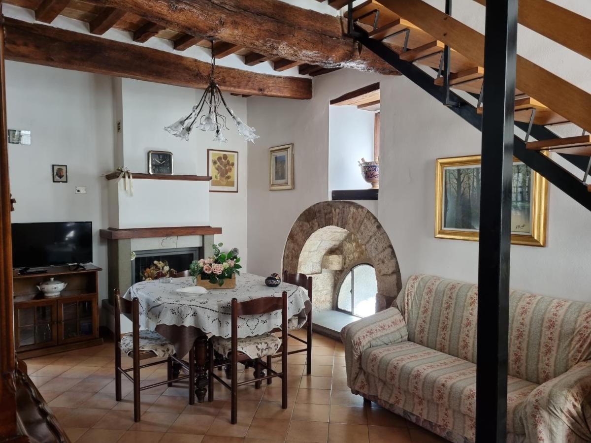 A Casa Di Cristina Apartment Gubbio Exterior photo